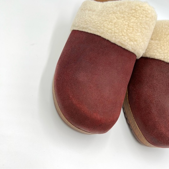White Mountain Size 10 Wine Red Suede Leather‎ Mules Clogs Sherpa Trim Shoes - Picture 3 of 13